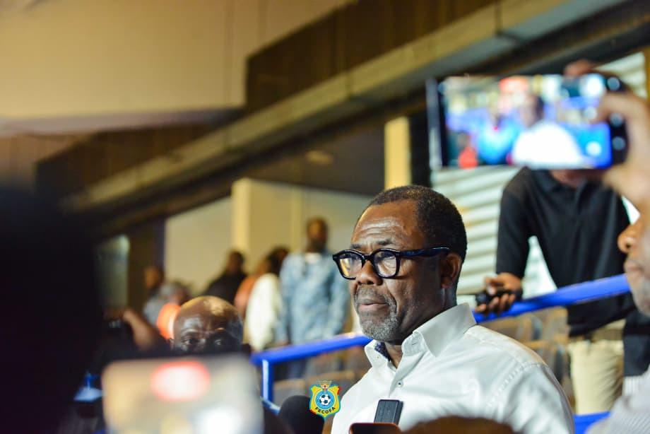 Véron Mosengo au stade